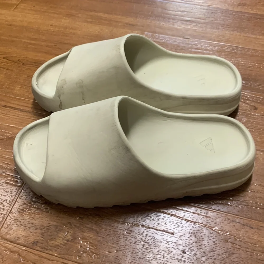 Yeezy good preowned